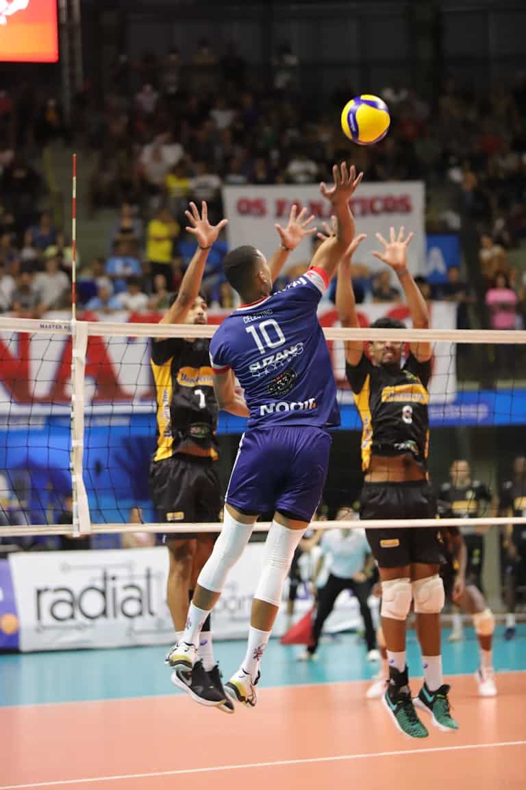 Le bloc au volley : 80 % technique, 20 % détente