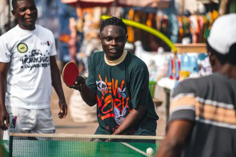 Le service au ping-pong : la règle officielle et comment bien servir